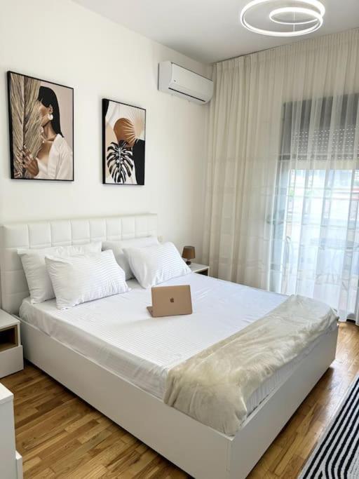 Sol Apartments - 2 Bedrooms Shkodër エクステリア 写真